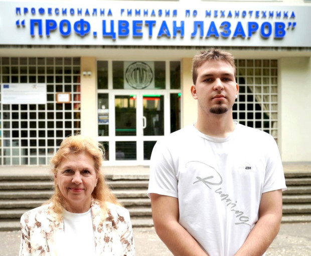 Светлозар Темелков получи специална изненада за бала си заради отличния си успех