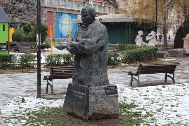 Днес един от най-великите щеше да навърши 94 години актьорът, който си отиде само на 47