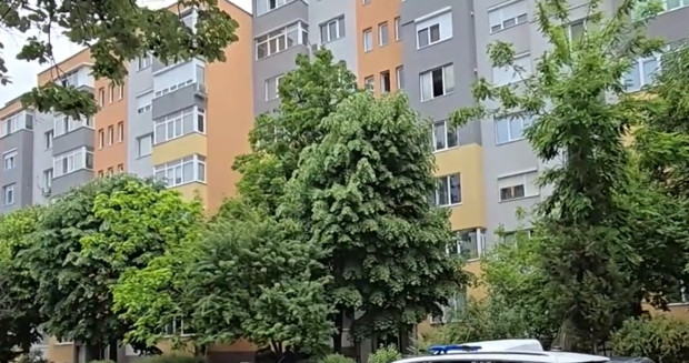 Съседка за трагедията в Благоевград: Помислих, че мяука котка, а после разбрах, че е било момичето